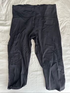 Lululemon Black Cropped Leggings